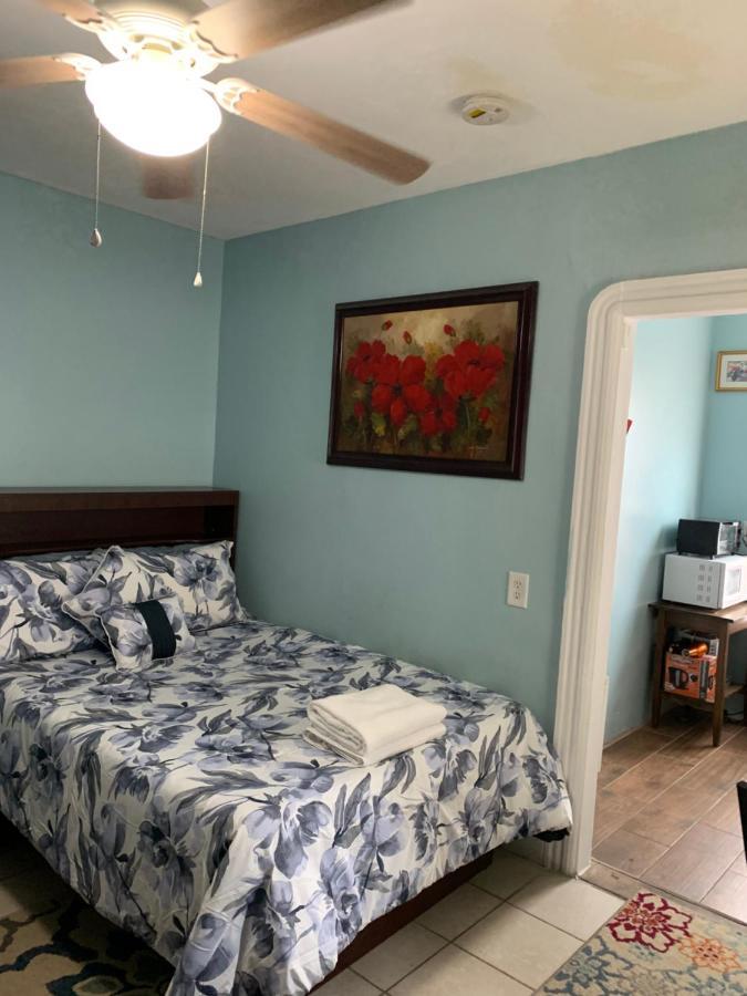 شقة Cozy Private 1Br, Well Appointed, Near Providence, Ma, Ri Line, Easy Access To I-95 بوتكيت المظهر الخارجي الصورة